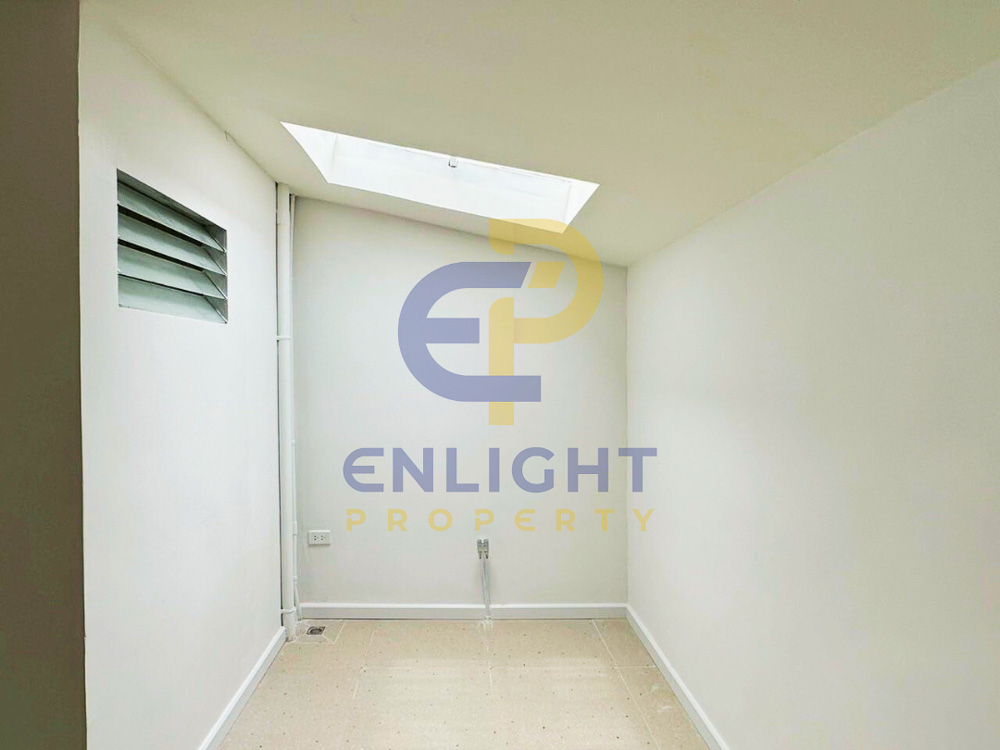 EP0317 | Charming 2-BR Family Home for Sale in Nern Plub Wan