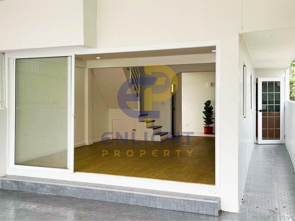 EP0317 | Charming 2-BR Family Home for Sale in Nern Plub Wan