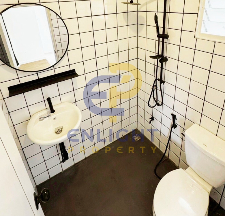 EP0317 | Charming 2-BR Family Home for Sale in Nern Plub Wan