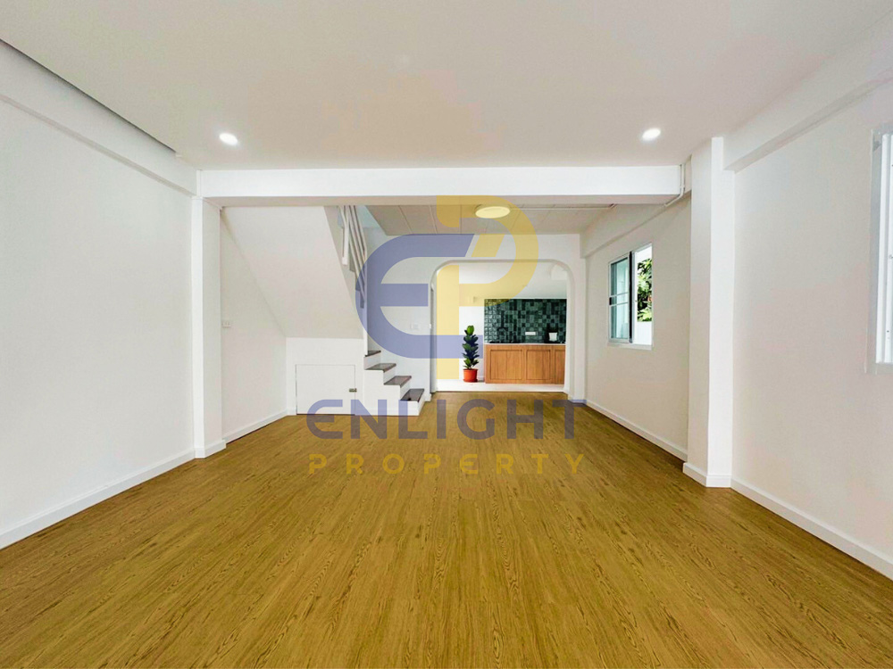 EP0317 | Charming 2-BR Family Home for Sale in Nern Plub Wan