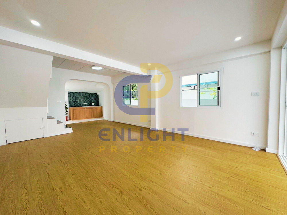 EP0317 | Charming 2-BR Family Home for Sale in Nern Plub Wan
