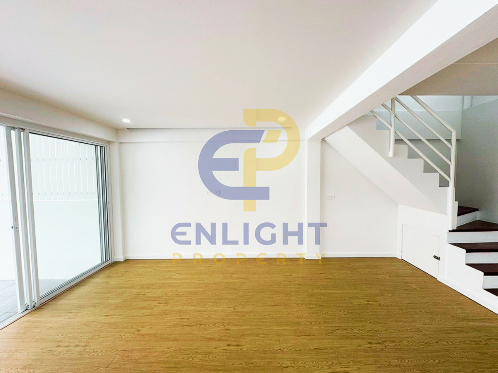 EP0317 | Charming 2-BR Family Home for Sale in Nern Plub Wan