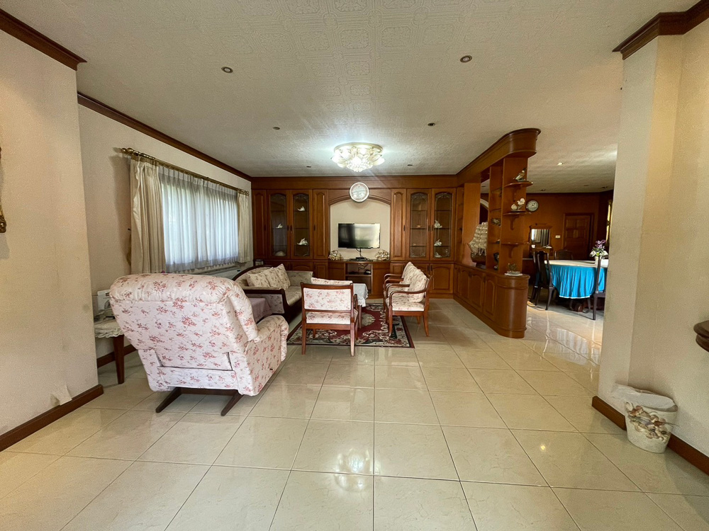 Luxury Estate for Sale at Permsap Housing-6 EP0064 | Luxury Estate for Sale at Permsap Housing, East Pattaya