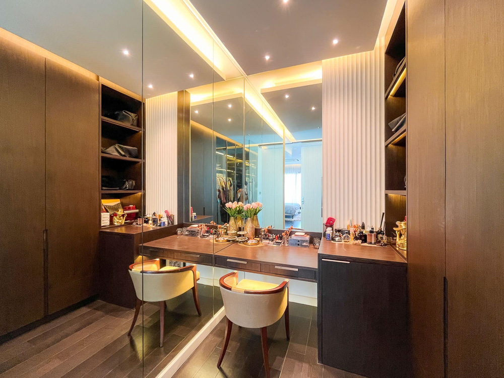 Luxury Villa for Sale in Nong Pla Lai-1 EP0057 | Modern 4-BR Luxury Villa for Sale in Nong Pla Lai