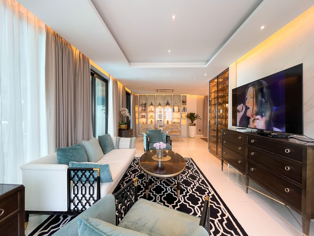 Luxury Villa for Sale in Nong Pla Lai-10 EP0057 | Modern 4-BR Luxury Villa for Sale in Nong Pla Lai