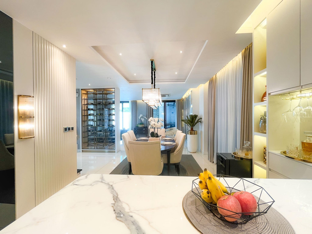 Luxury Villa for Sale in Nong Pla Lai-13 EP0057 | Modern 4-BR Luxury Villa for Sale in Nong Pla Lai