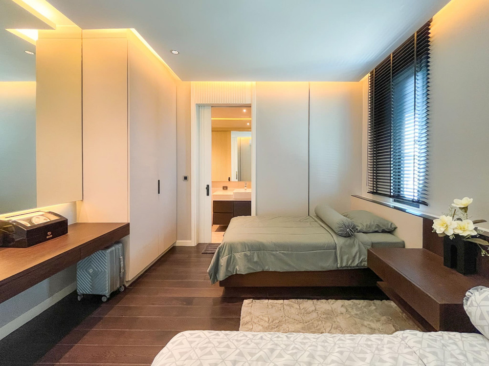 Luxury Villa for Sale in Nong Pla Lai-16 EP0057 | Modern 4-BR Luxury Villa for Sale in Nong Pla Lai