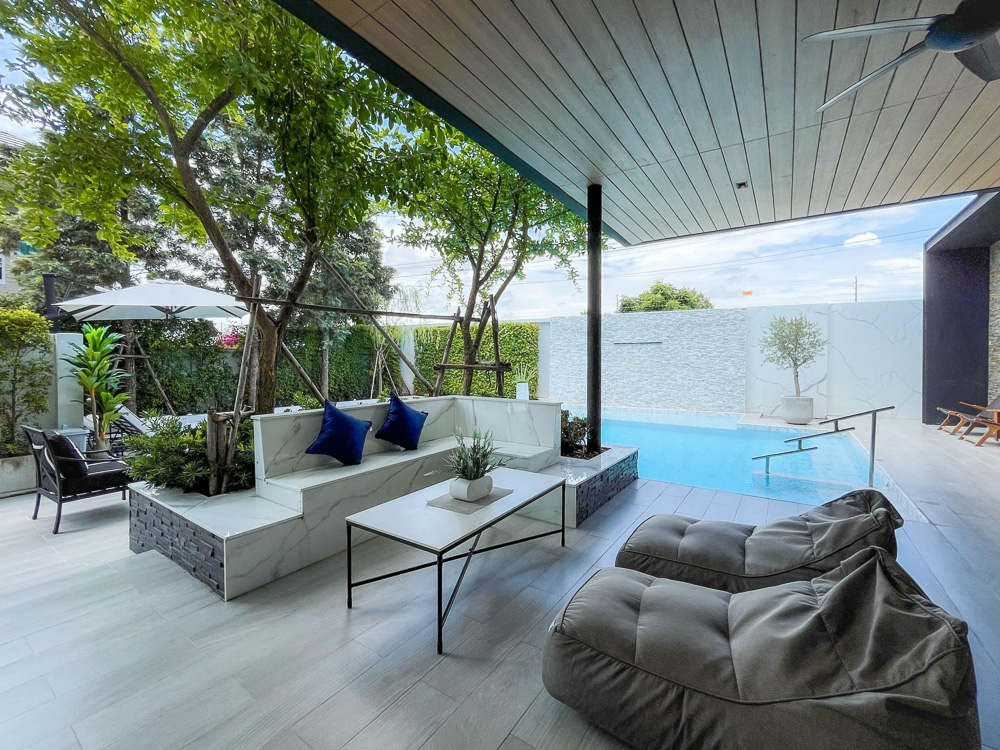 Luxury Villa for Sale in Nong Pla Lai-5 EP0057 | Modern 4-BR Luxury Villa for Sale in Nong Pla Lai