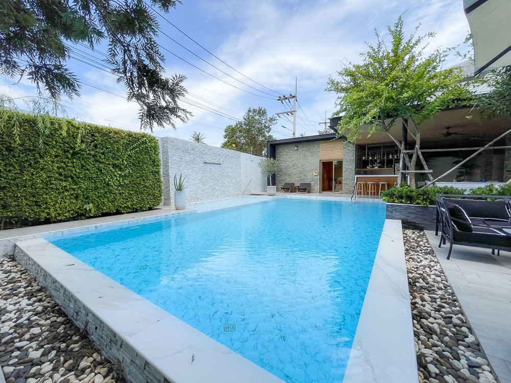 Luxury Villa for Sale in Nong Pla Lai-7 EP0057 | Modern 4-BR Luxury Villa for Sale in Nong Pla Lai