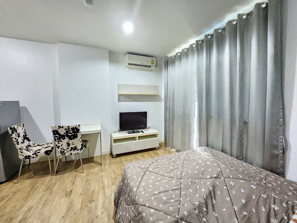 EP0085 | Charming 3rd-Floor Studio Condo for Rent