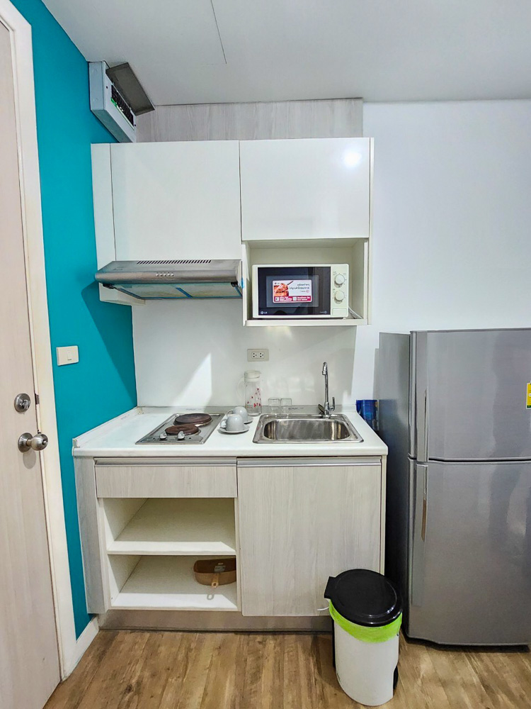 EP0085 | Charming 3rd-Floor Studio Condo for Rent