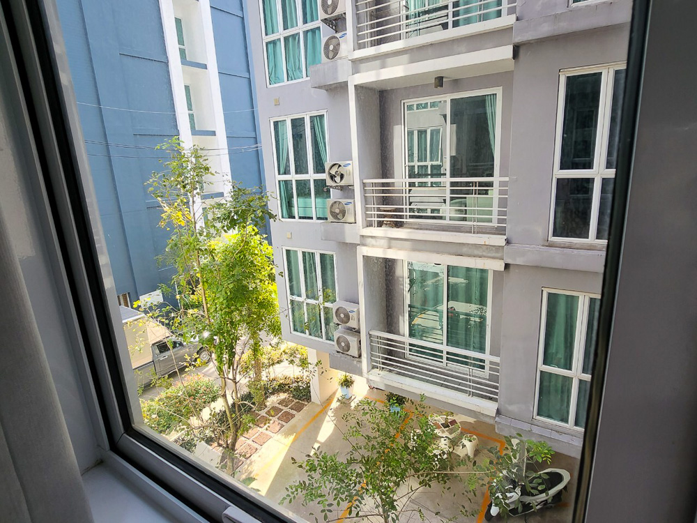 EP0085 | Charming 3rd-Floor Studio Condo for Rent