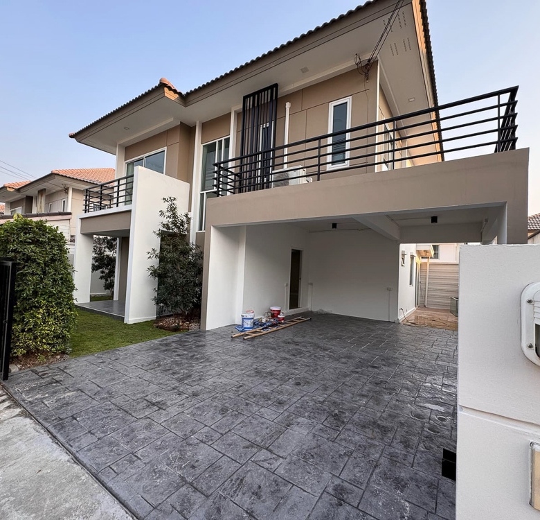 EP0125 | 3-BR Family Villa for Sale in Pattaya