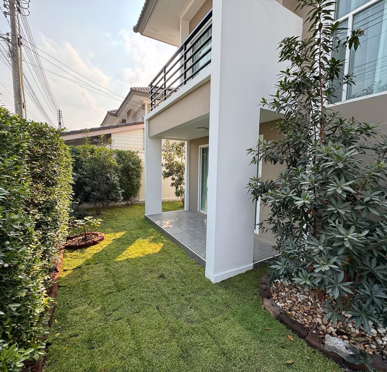 EP0125 | 3-BR Family Villa for Sale in Pattaya
