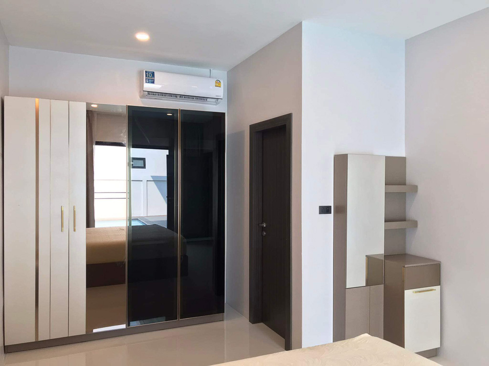 Villa for Rent in Nong Pla Lai-12 EP0071 | 3-BR Family Villa for Sale in Nong Pla Lai