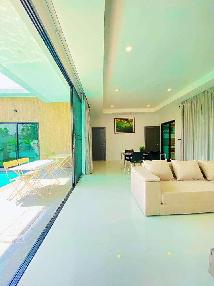Villa for Rent in Nong Pla Lai-5 EP0071 | 3-BR Family Villa for Sale in Nong Pla Lai