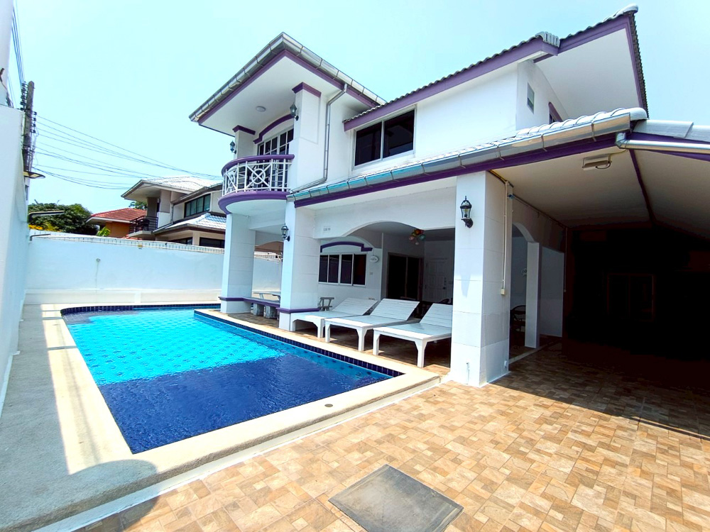 EP0201 | 6-BR Luxury Villa for Sale at Viewpoint Pattaya