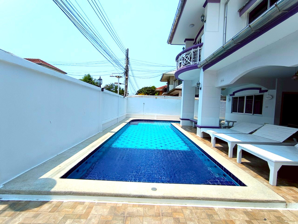 EP0201 | 6-BR Luxury Villa for Sale at Viewpoint Pattaya
