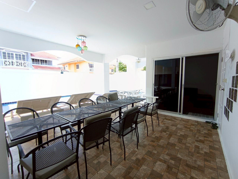 EP0201 | 6-BR Luxury Villa for Sale at Viewpoint Pattaya