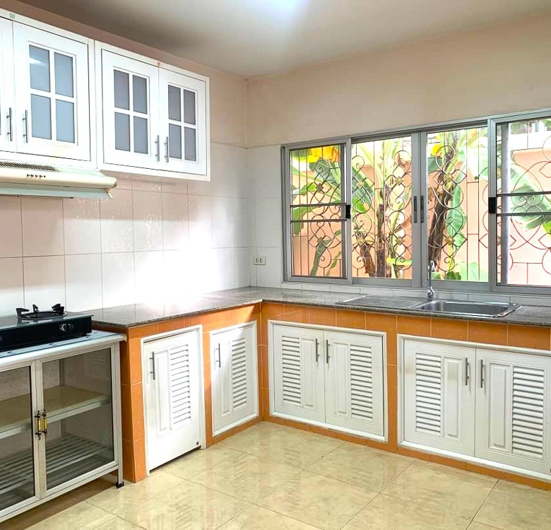 EP0113 | Villa for Sale in Boon Samphan, East Pattaya