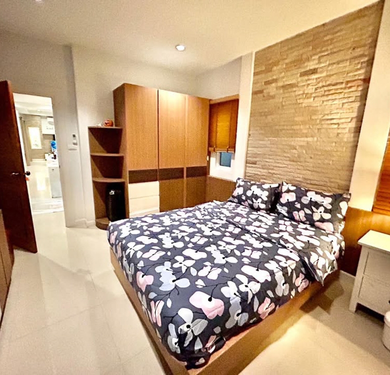 EP0111 | Villa for Sale in Huay Yai, Pattaya