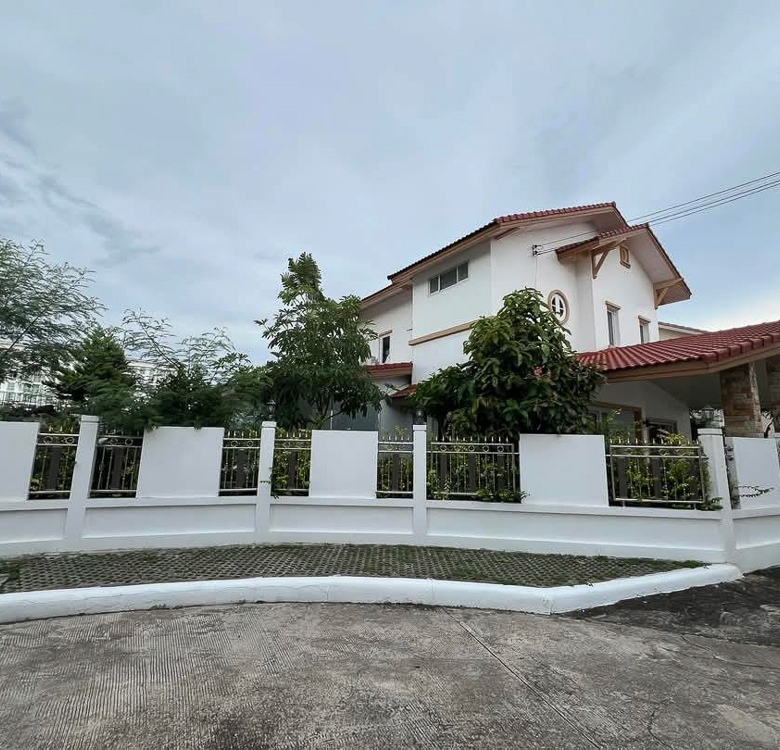 EP0137 | Villa for Sale in Jomtien, Pattaya