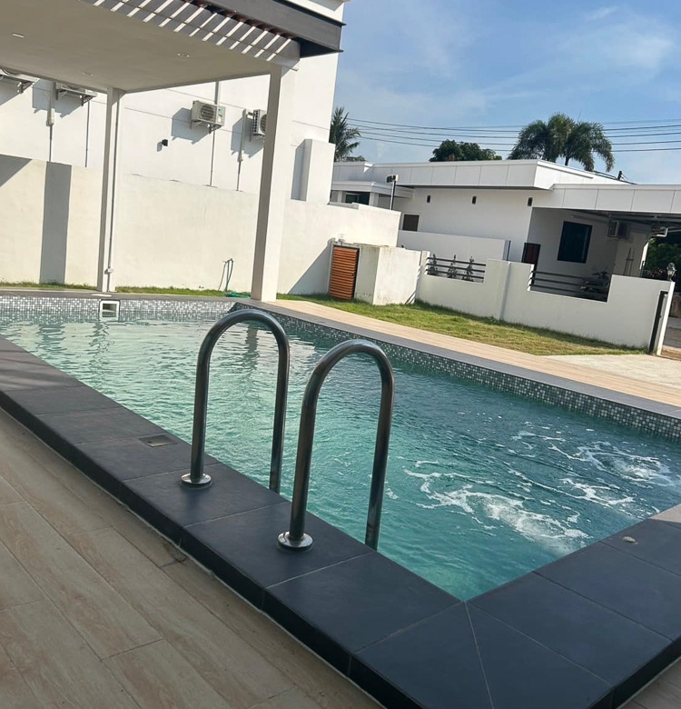 EP0120 | 3-BR Luxury Family Villa for Sale in Pattaya