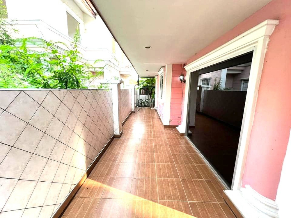 Villa for Sale in Pattaya-5 EP0118 | 3-BR Family Villa for Sale in Pattaya