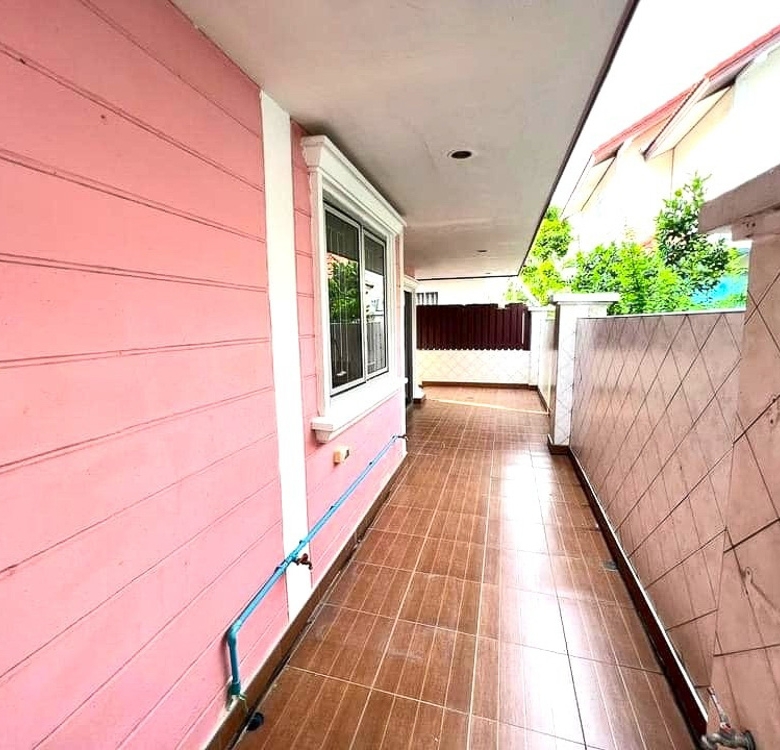 EP0118 | 3-BR Family Villa for Sale in Pattaya
