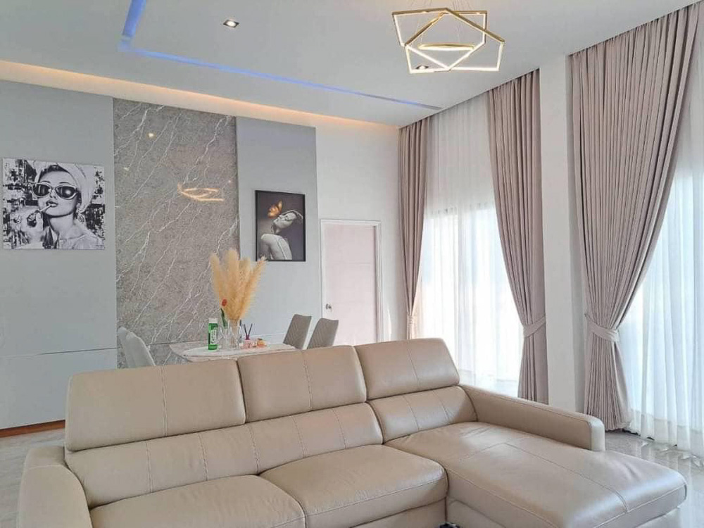 EP0120 | 3-BR Luxury Family Villa for Sale in Pattaya