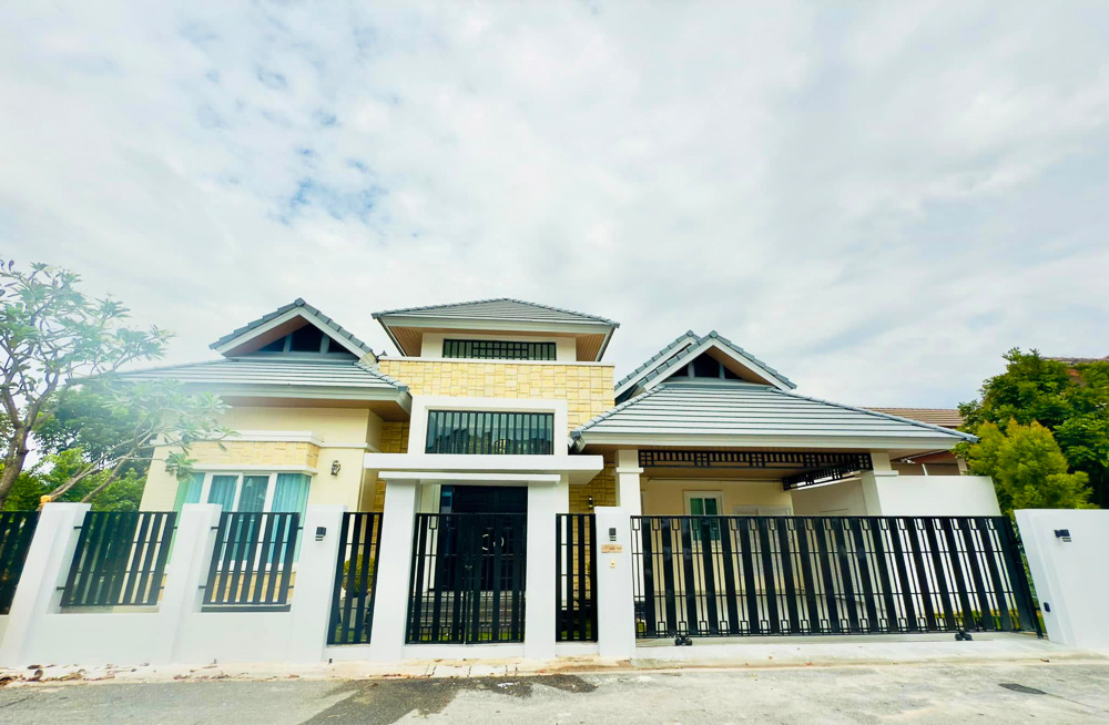 Villa for Sale in Pornprapanimit-1 EP0114 | Villa for Sale in Pornprapanimit, East Pattaya