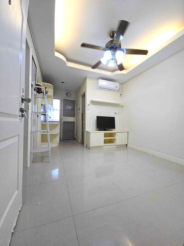 1-BR Condo for Sale in Pattaya-3 EP0144 | 3rd-Floor 1-BR Condo for Sale in Pattaya