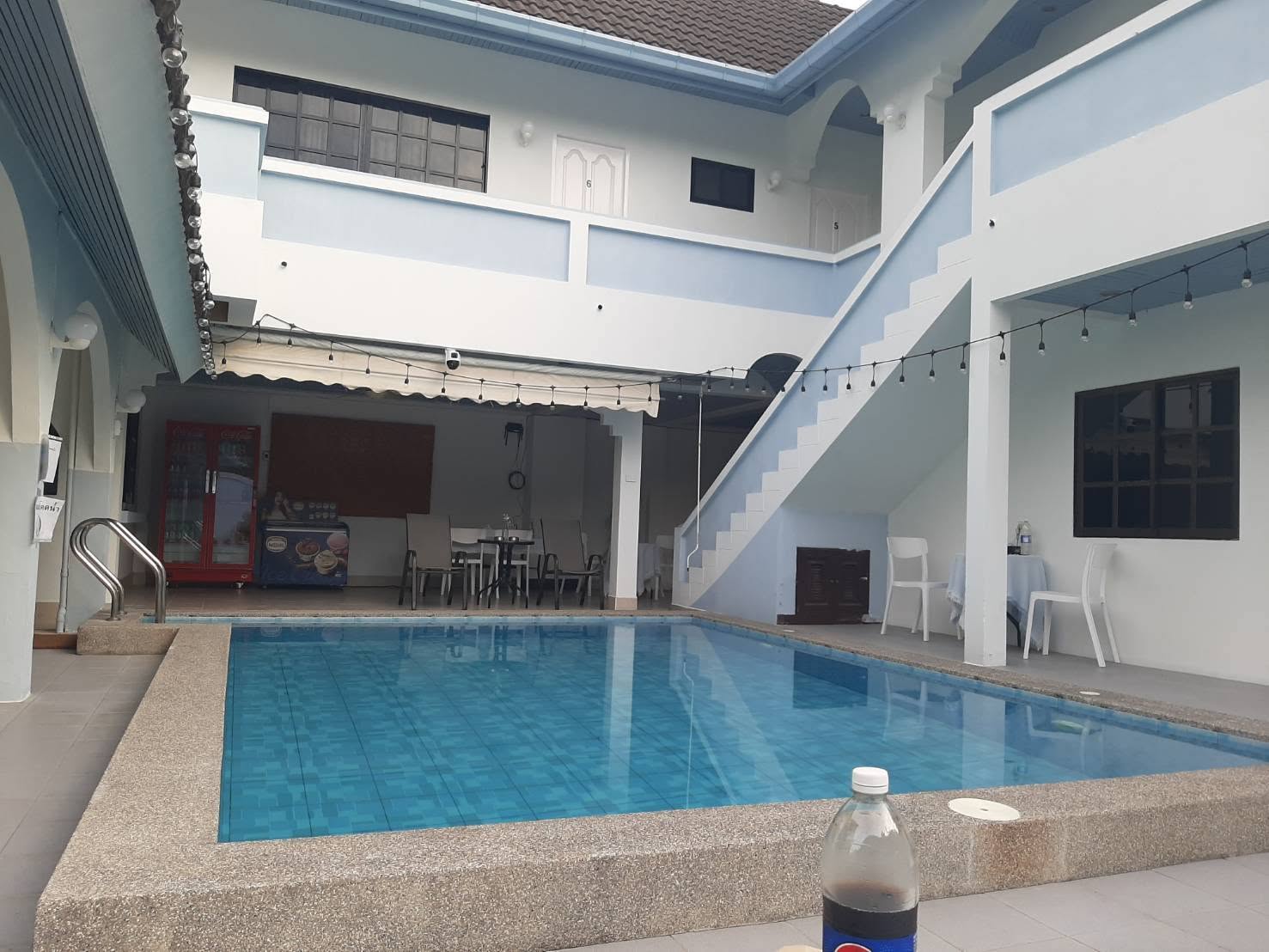 EP0884 | Spacious pool villa located at Soi Bonkot