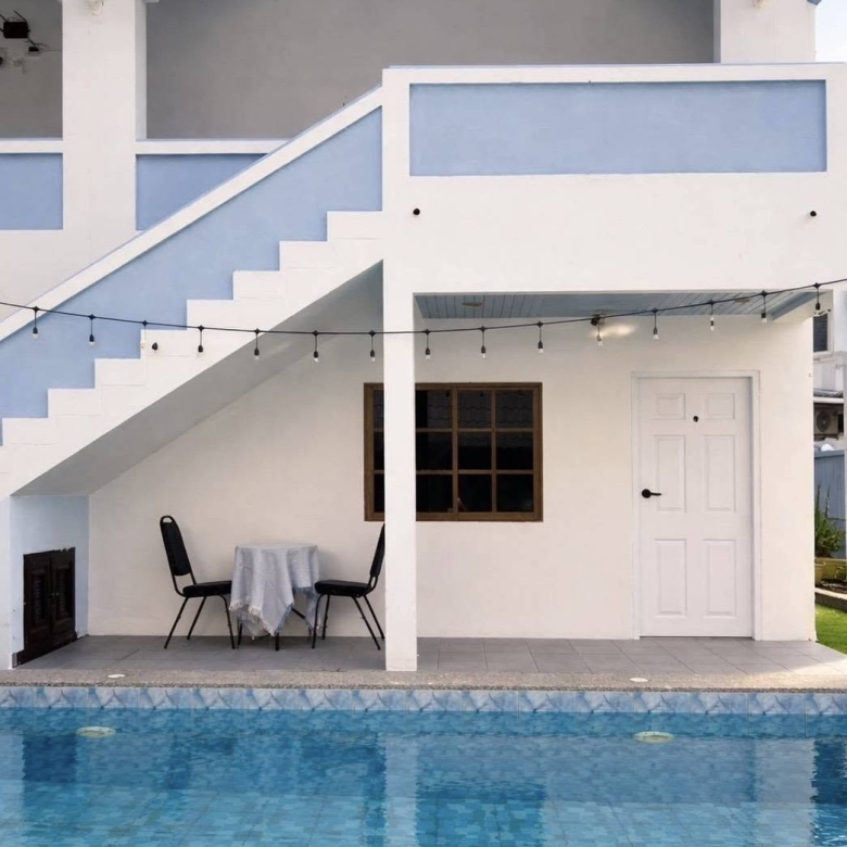 EP0884 | Spacious pool villa located at Soi Bonkot