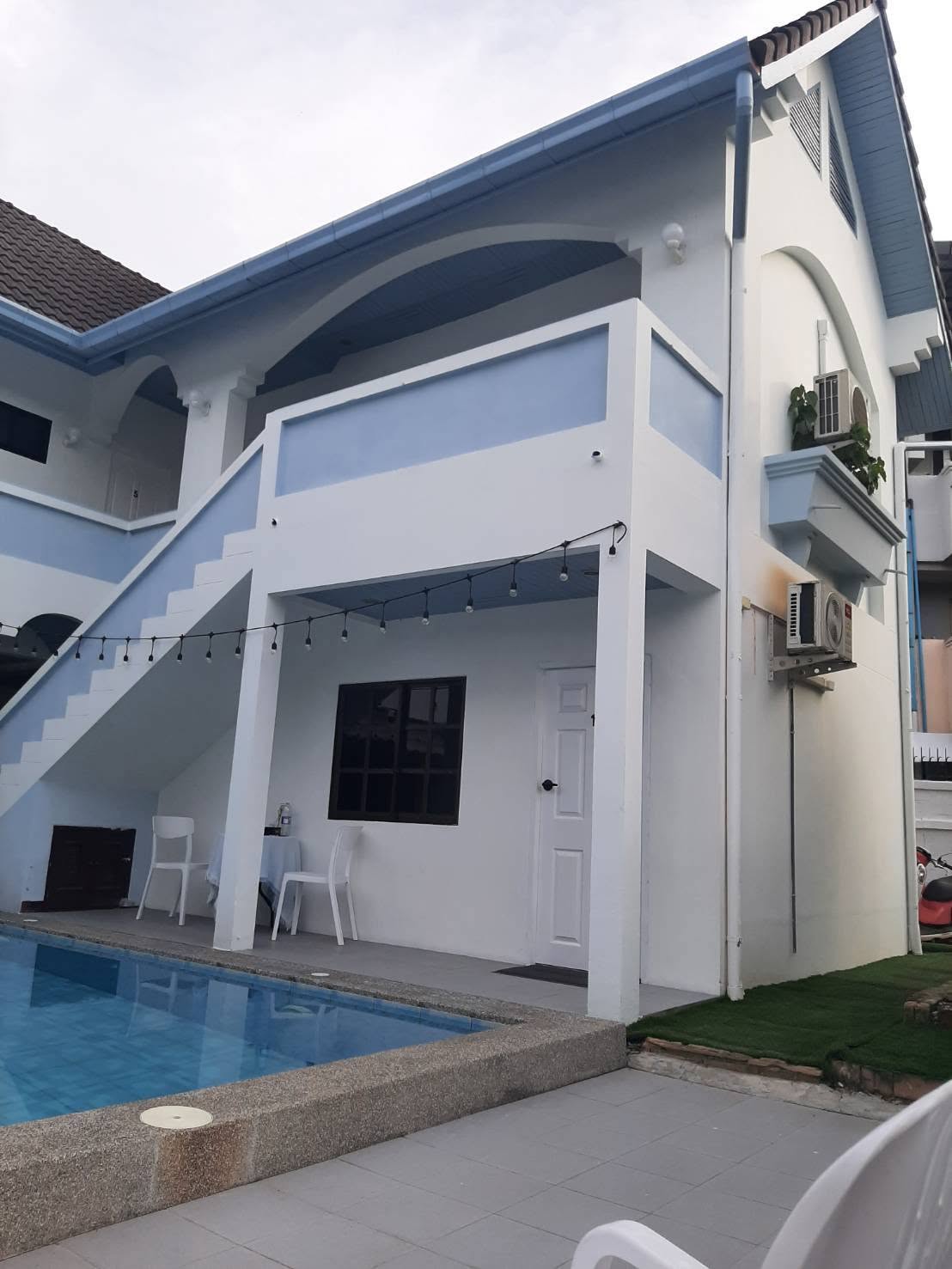 EP0884 | Spacious pool villa located at Soi Bonkot