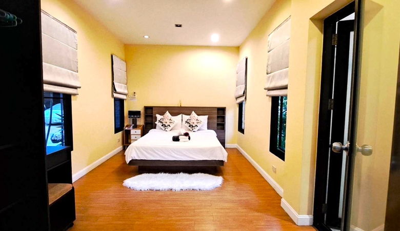 EP0157 | 4-BR Private Pool Villa for Rent in Pattaya