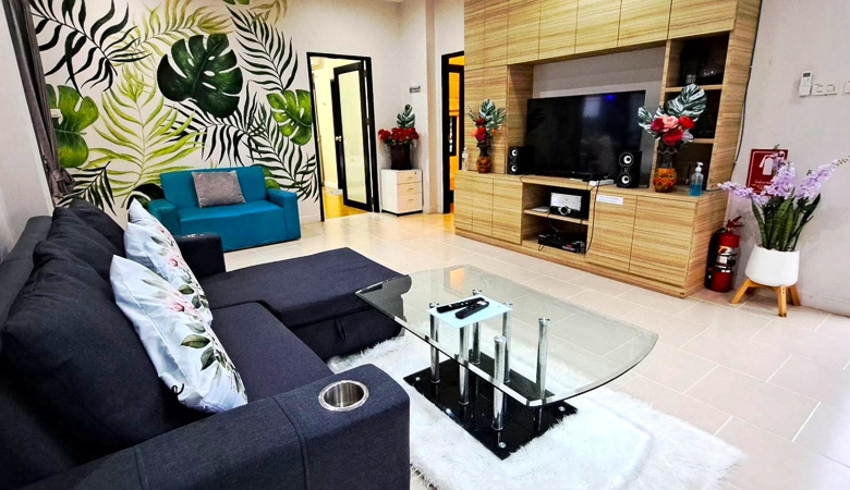 EP0157 | 4-BR Private Pool Villa for Rent in Pattaya