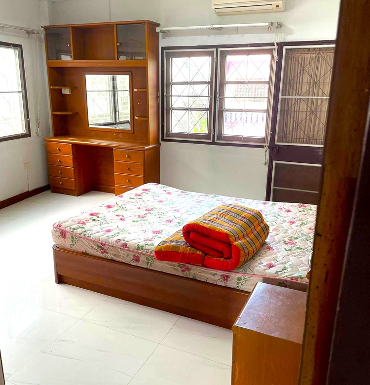 EP0156 | Townhouse for Sale in Photisarn, North Pattaya