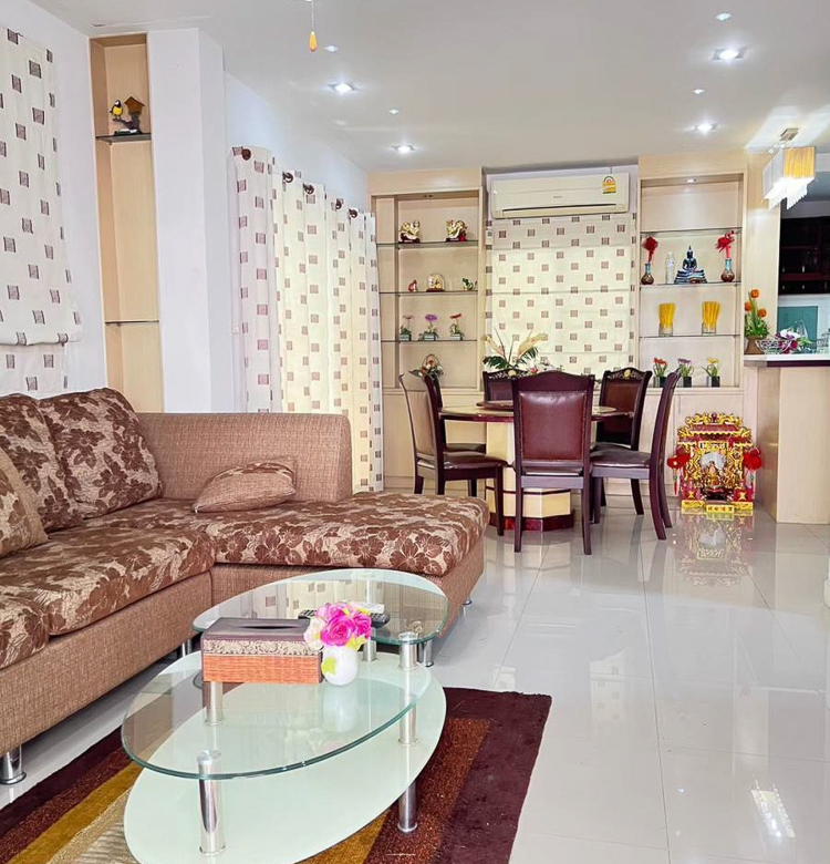 EP0146 | Villa for Sale in Chaiyapruek 2, Jomtien