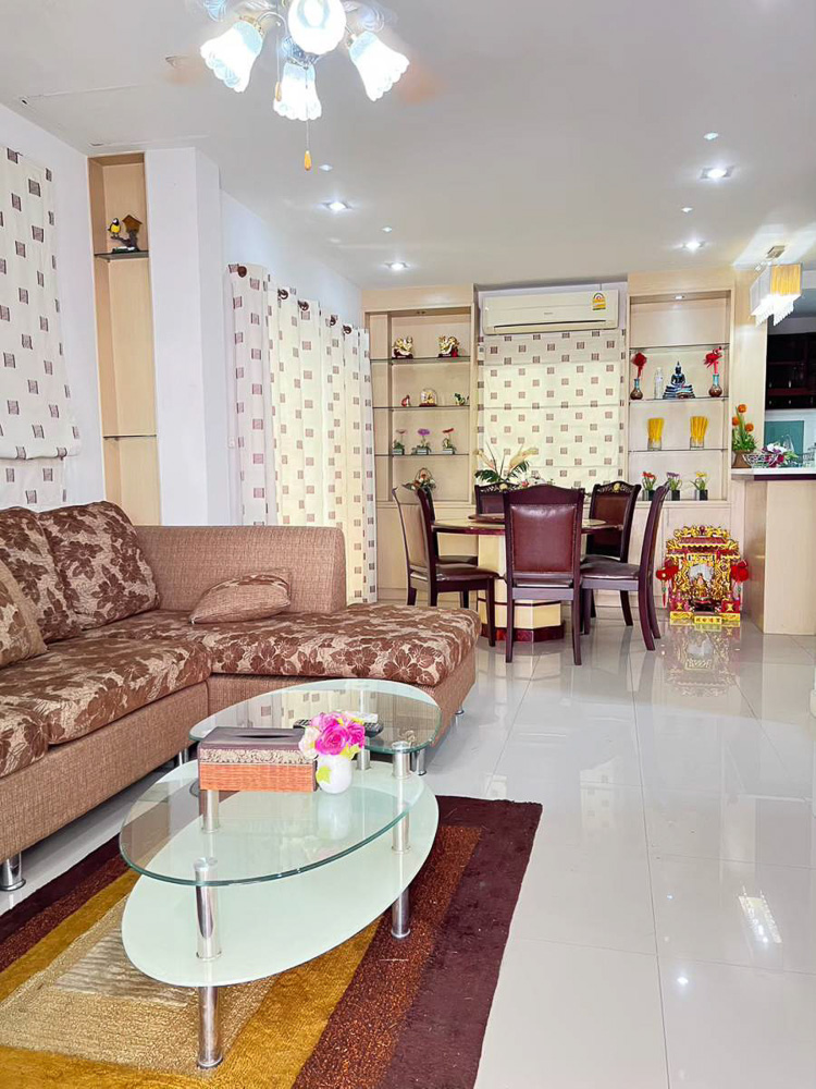 EP0146 | Villa for Sale in Chaiyapruek 2, Jomtien