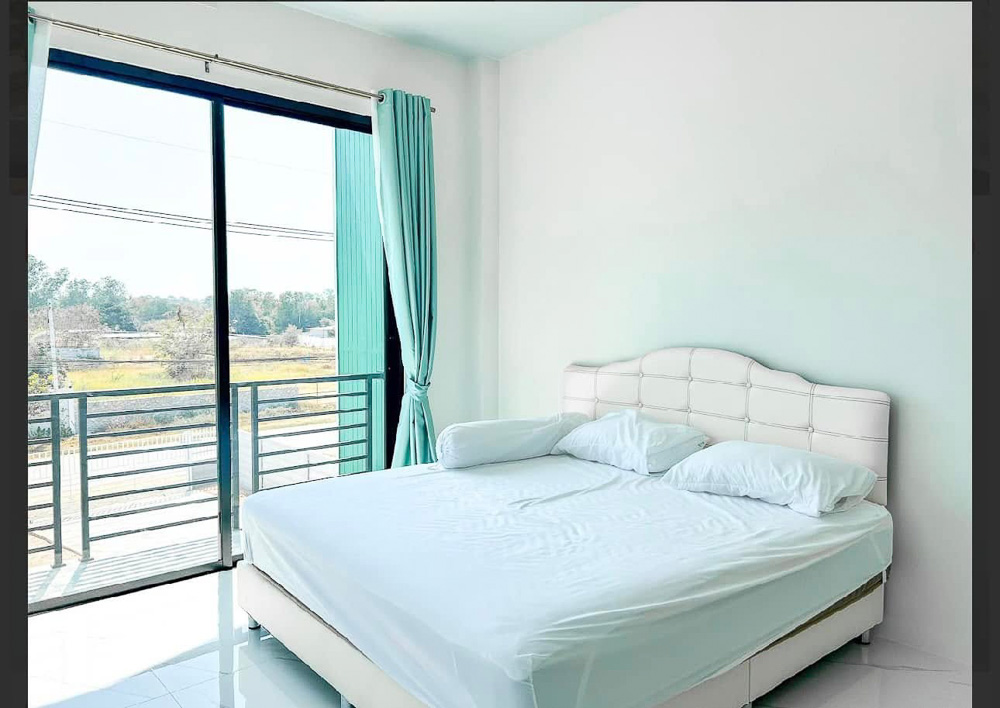 EP0200 | 4-BR Family Villa for Sale in Huay Yai, Pattaya