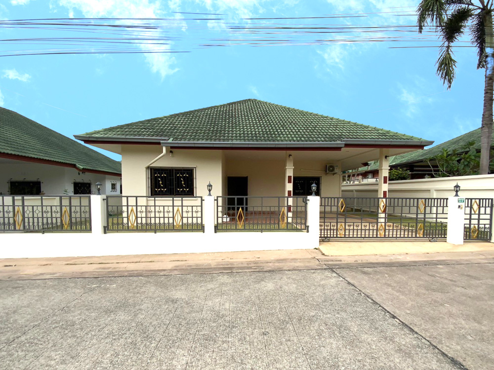 Villa for Sale in Nong Pla Lai-1 EP0147 | Villa for Sale in Nong Pla Lai, Pattaya