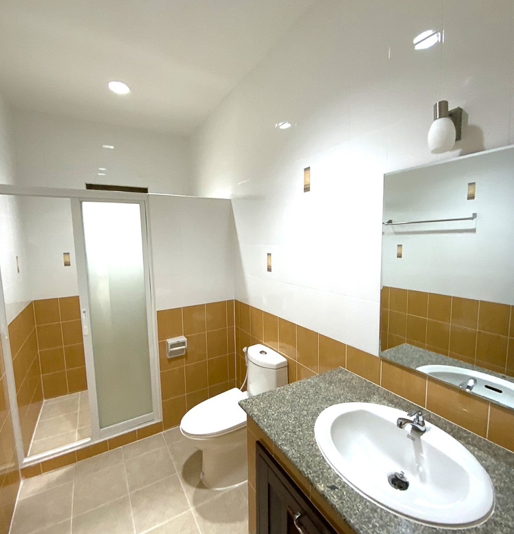 EP0147 | Villa for Sale in Nong Pla Lai, Pattaya