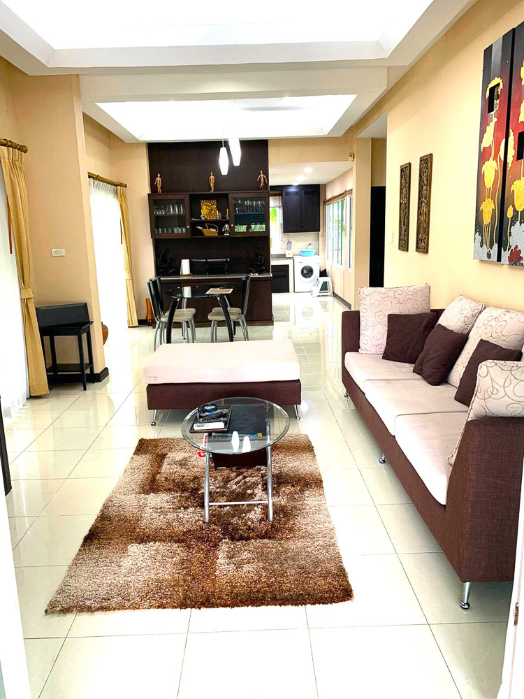 EP0173 | Villa for Sale in Nong Pla Lai, Pattaya