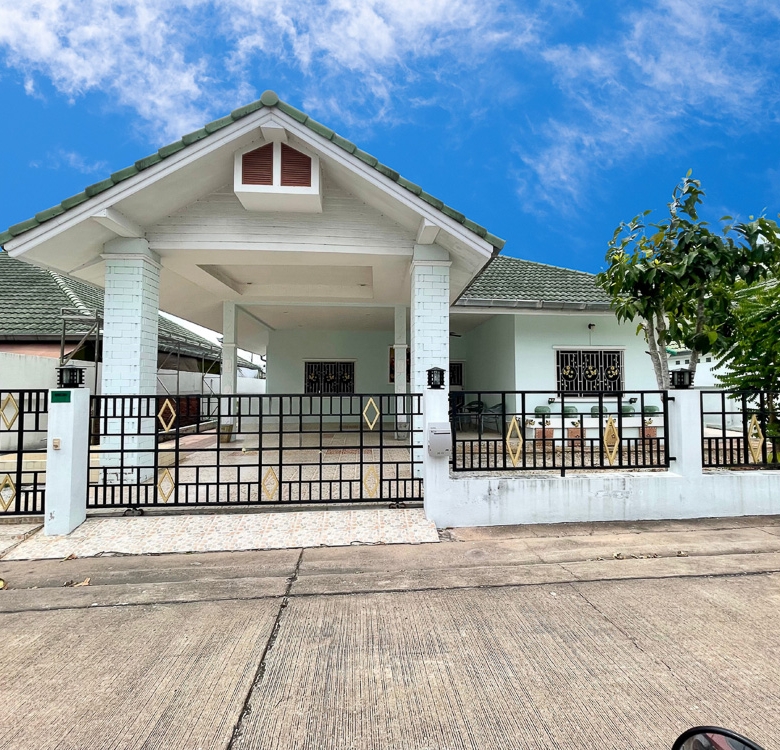 EP0145 | Villa for Sale in Nong Pla Lai, Pattaya