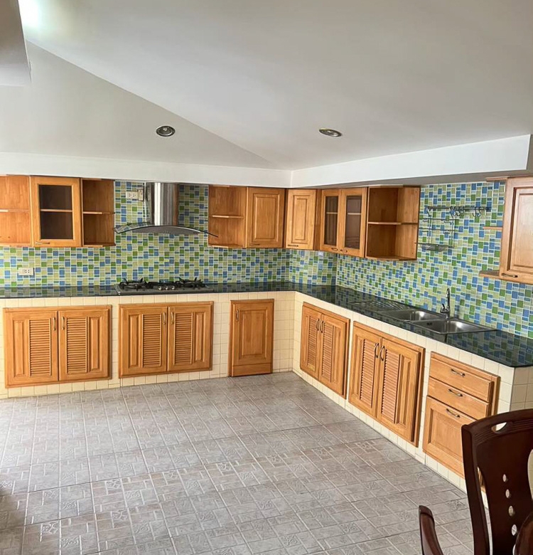 EP0145 | Villa for Sale in Nong Pla Lai, Pattaya