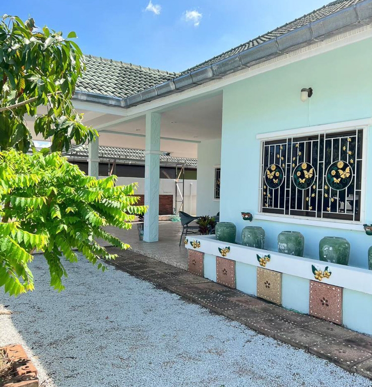 EP0145 | Villa for Sale in Nong Pla Lai, Pattaya