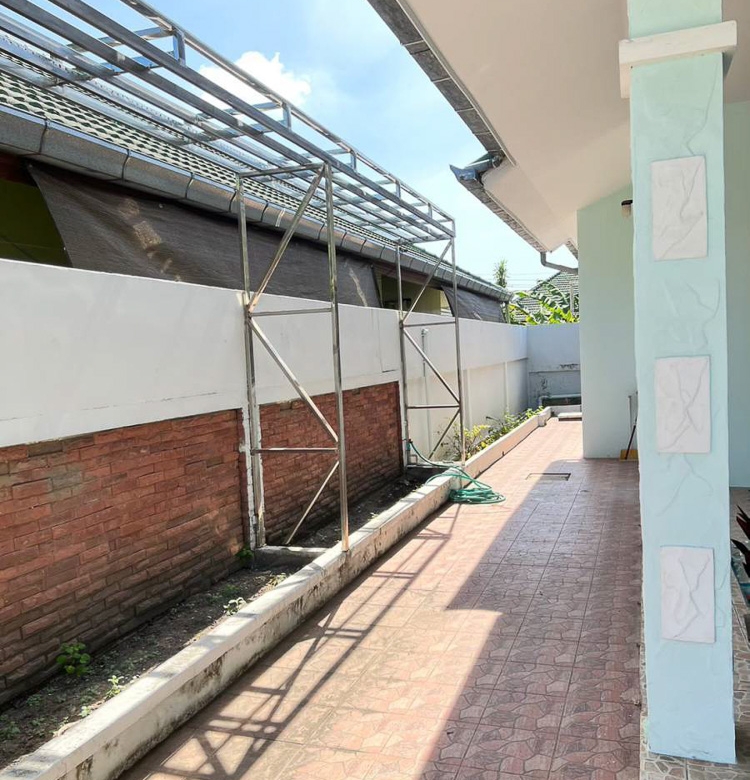 EP0145 | Villa for Sale in Nong Pla Lai, Pattaya
