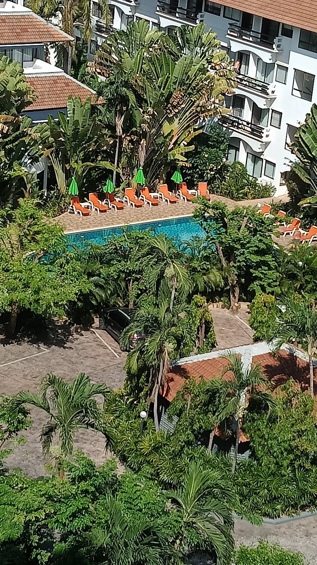 EP0923 | Diana estate condo for sale 2,400,000 Baht
