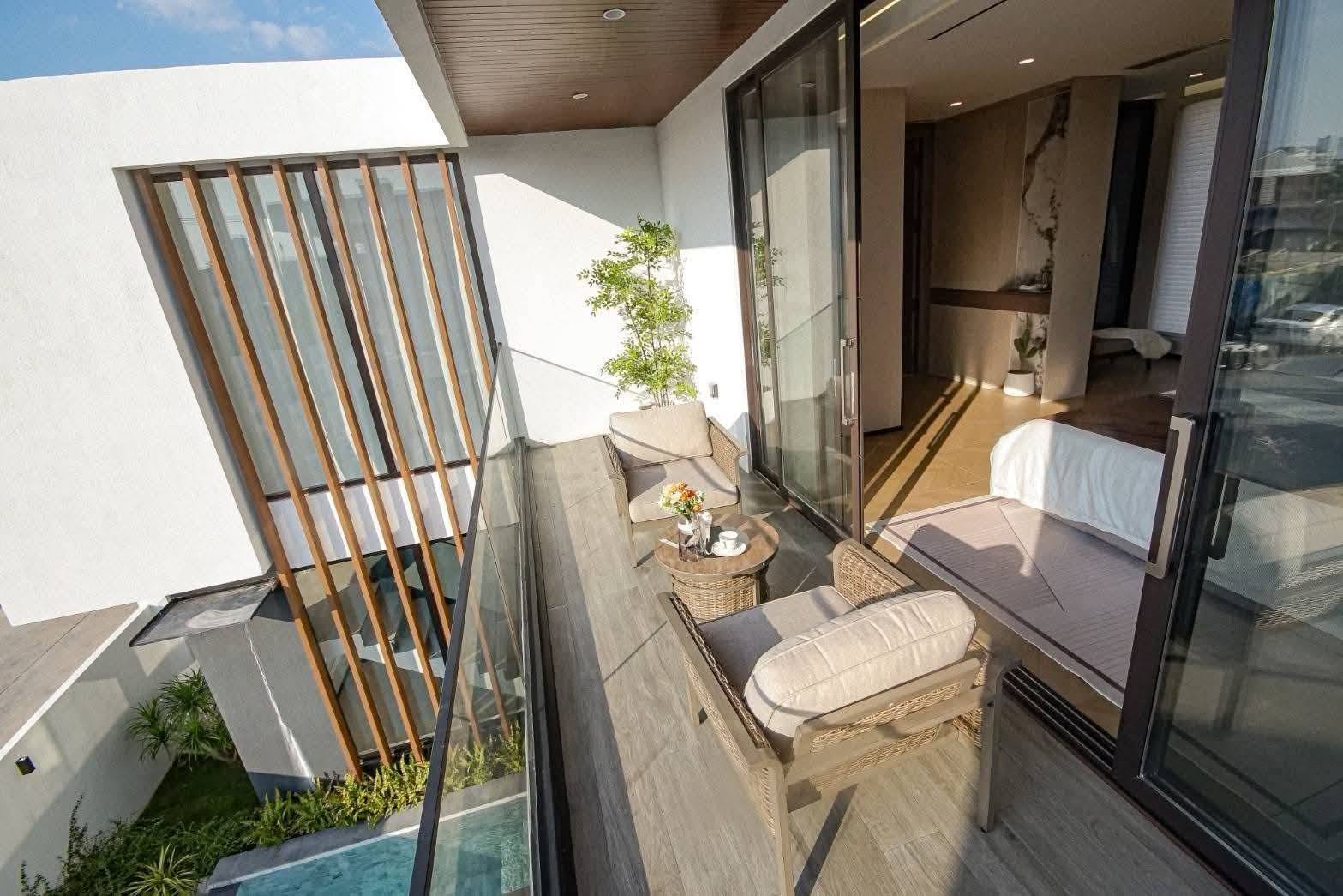 EP0926 | LAVENDER VILLA PATTAYA 4 Beds 5 Baths Sale 19,900,000 Baht